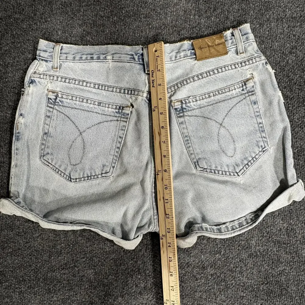 Vintage Calvin Klein Jeans Shorts Womens 12 Light Wash Denim Mid Rise 90s